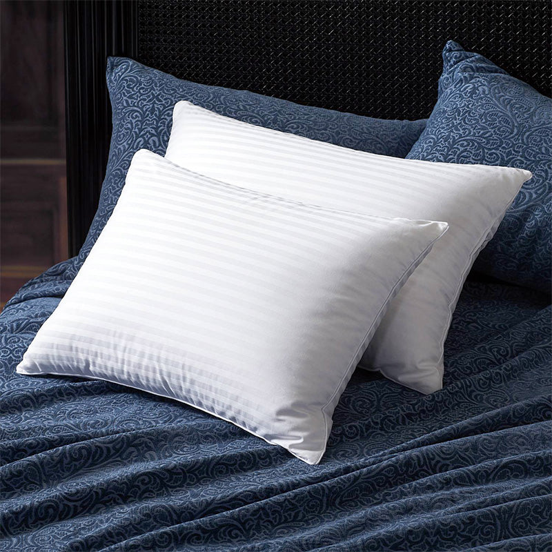 Damask Synthetic Pillow - Home Basics Panamá